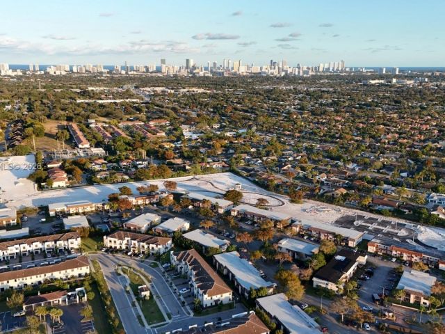 Home for sale at 21018 NE 8th Ave 21018 - photo 7529827