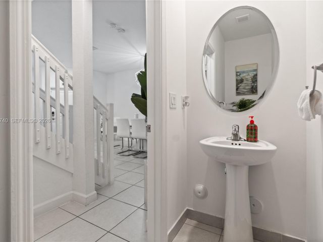 Home for sale at 21018 NE 8th Ave 21018 - photo 7529836