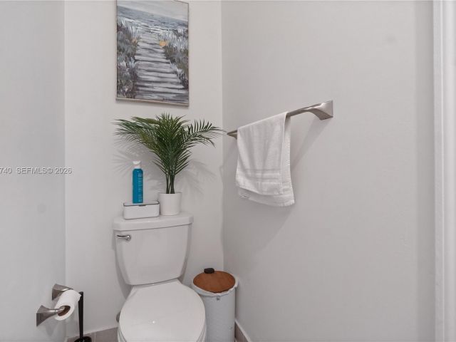 Home for sale at 21018 NE 8th Ave 21018 - photo 7529837