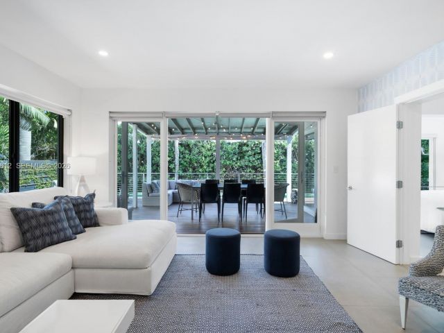 Home for rent at 114 5th Dilido Ter - photo 7522068