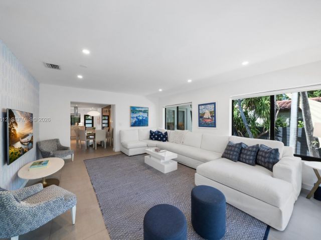 Home for rent at 114 5th Dilido Ter - photo 7522070