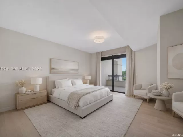 7-bedroom condo for sale in Miami Beach - 7043 Fisher Island Dr 7043 - MondialRealty
