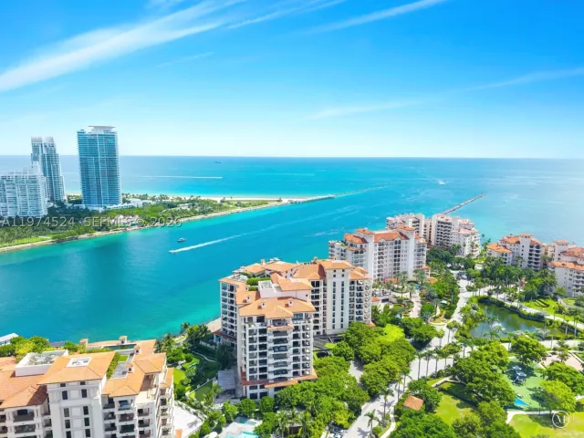7-bedroom condo for sale in Miami Beach - 7043 Fisher Island Dr 7043 - MondialRealty