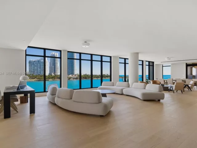 7-bedroom condo for sale in Miami Beach - 7043 Fisher Island Dr 7043 - MondialRealty