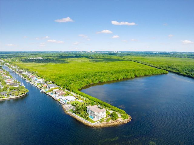 Home for sale at 650 Lugo Ave - photo 7471375