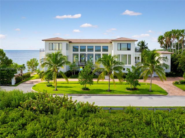 Home for sale at 650 Lugo Ave - photo 7471377