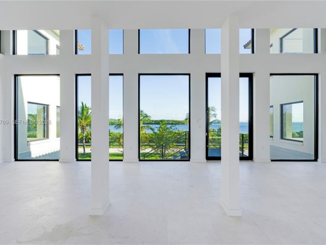 Home for sale at 650 Lugo Ave - photo 7471381