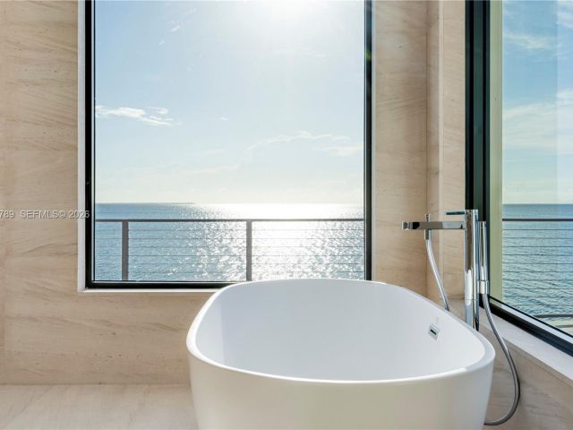 Home for sale at 650 Lugo Ave - photo 7471388