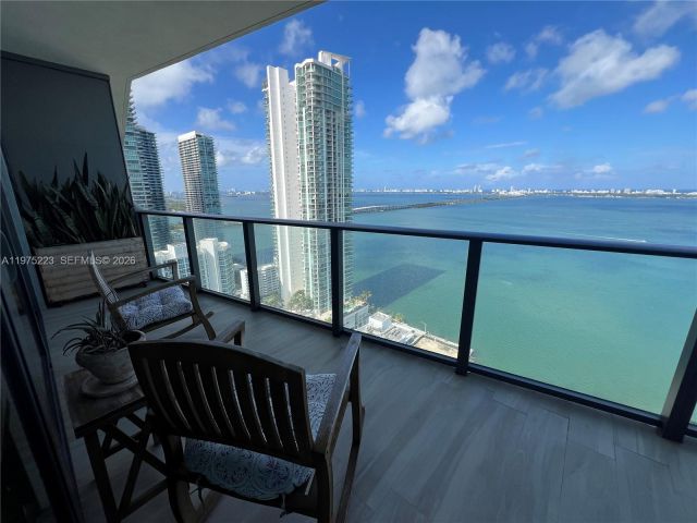 Apartment for rent  Unit #3405 - photo 7493433