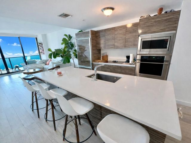 Apartment for rent  Unit #3405 - photo 7493438