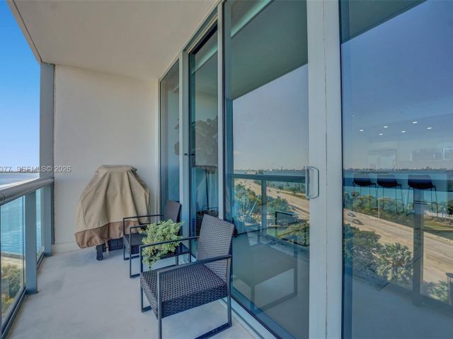 Apartment for sale  Unit #811 - photo 7491532