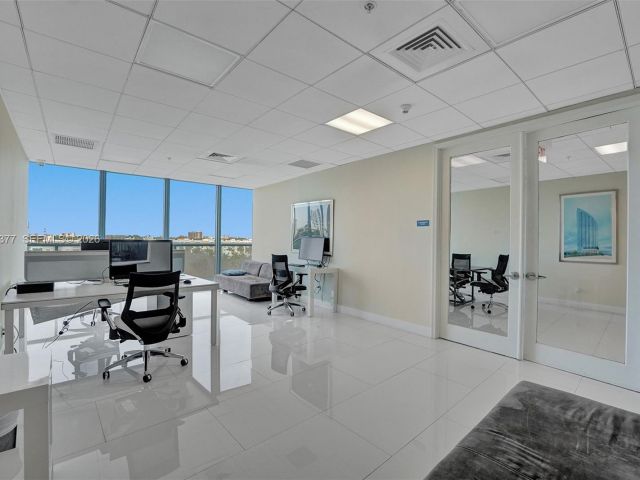 Apartment for sale  Unit #811 - photo 7491541