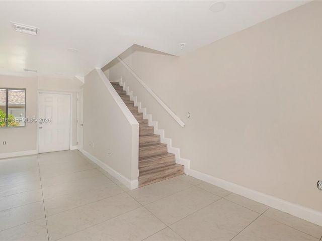 3-bedroom home for rent in Fort Lauderdale - 813 NW 3rd Ave 813 - MondialRealty