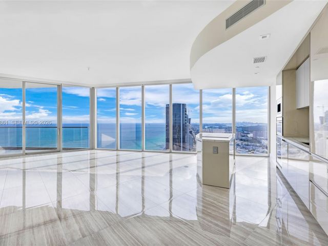 Apartment for rent  Unit #4604 - photo 7495698