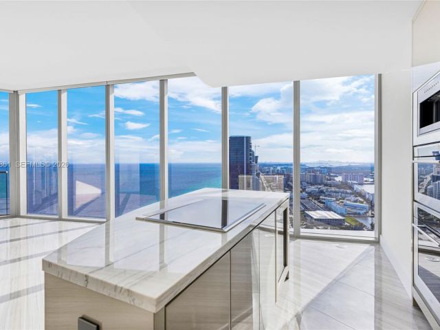 Apartment for rent  Unit #4604 - photo 7495701