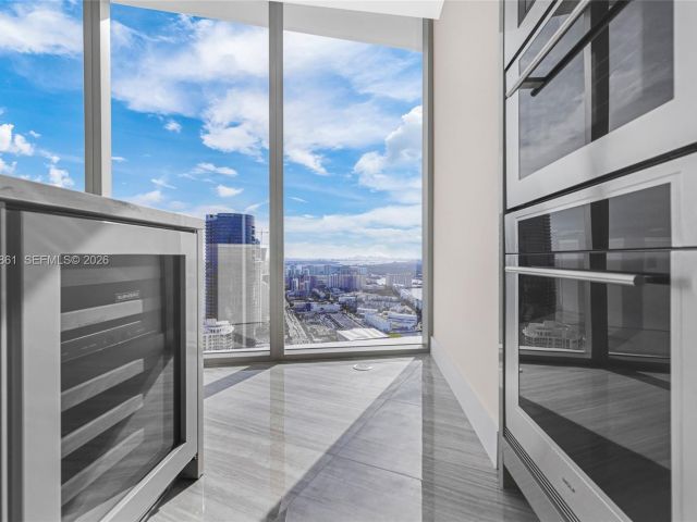 Apartment for rent  Unit #4604 - photo 7495702