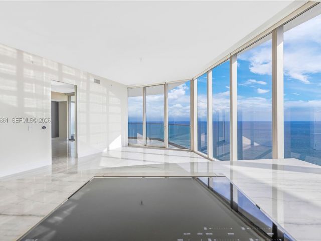 Apartment for rent  Unit #4604 - photo 7495703