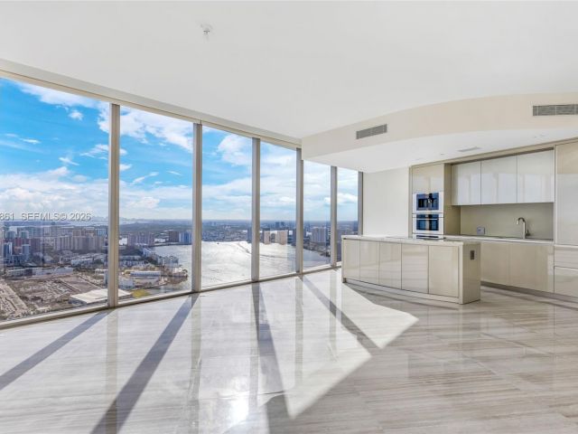 Apartment for rent  Unit #4604 - photo 7495705