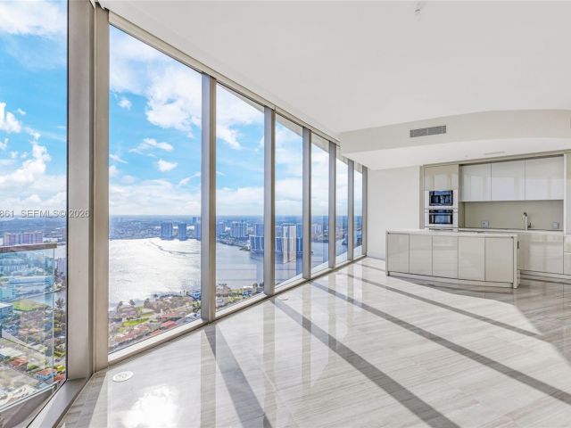 Apartment for rent  Unit #4604 - photo 7495706