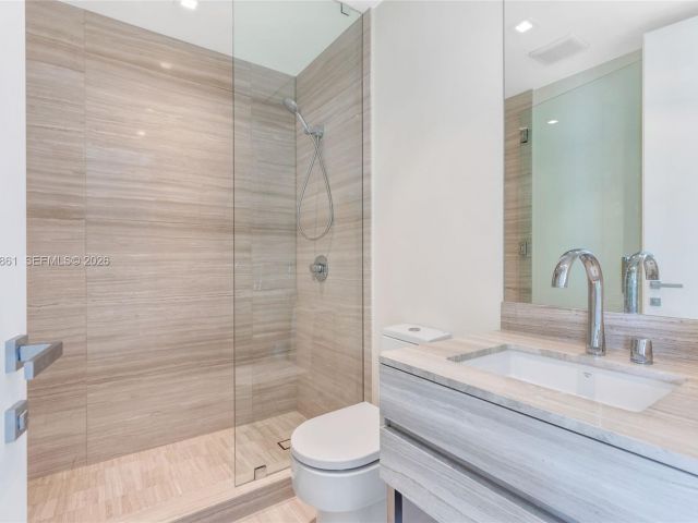 Apartment for rent  Unit #4604 - photo 7495709