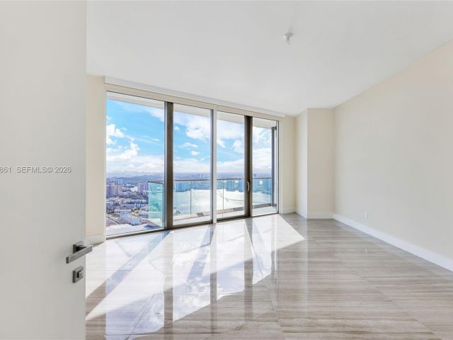 Apartment for rent  Unit #4604 - photo 7495710