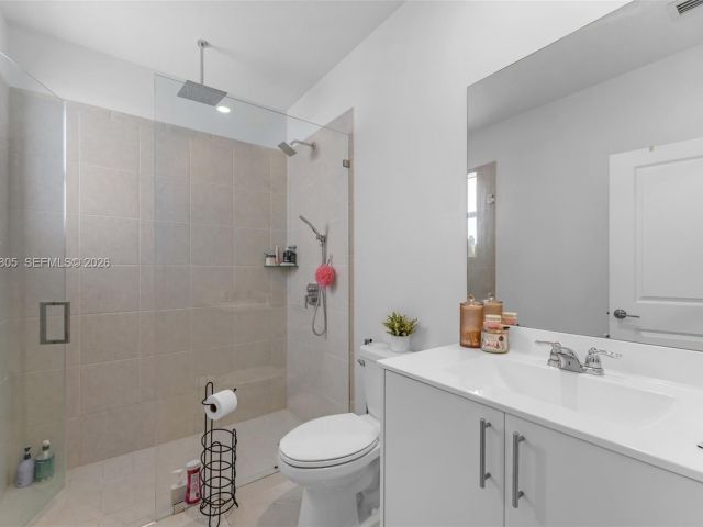 Home for rent at 19866 SW 320th St 0 - photo 7460226