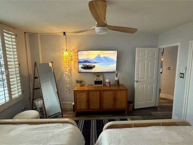 Apartment for rent  Unit #1012 - photo 7504663