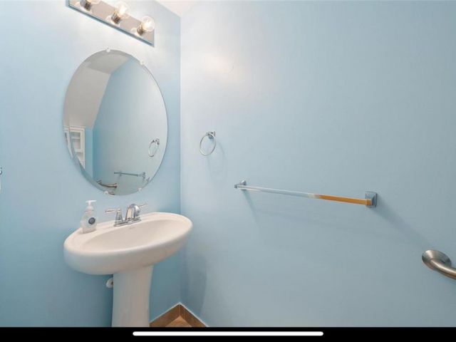 Home for rent at 259 SW 7th Ct - photo 7478651