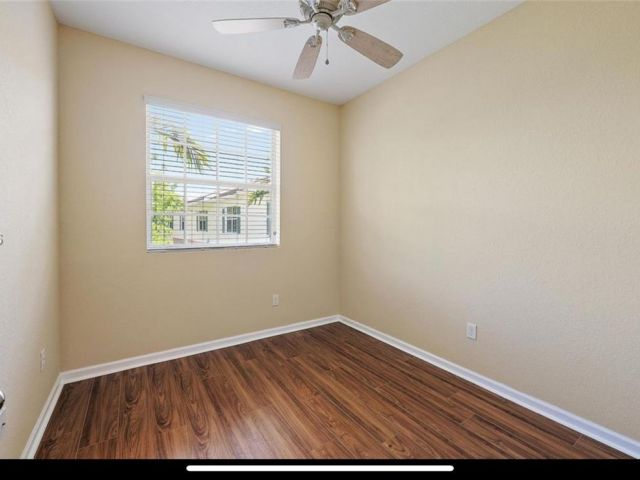 Home for rent at 259 SW 7th Ct - photo 7478657
