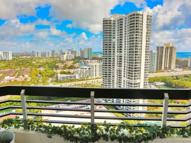 Apartment for sale  Unit #2807 - photo 7504074