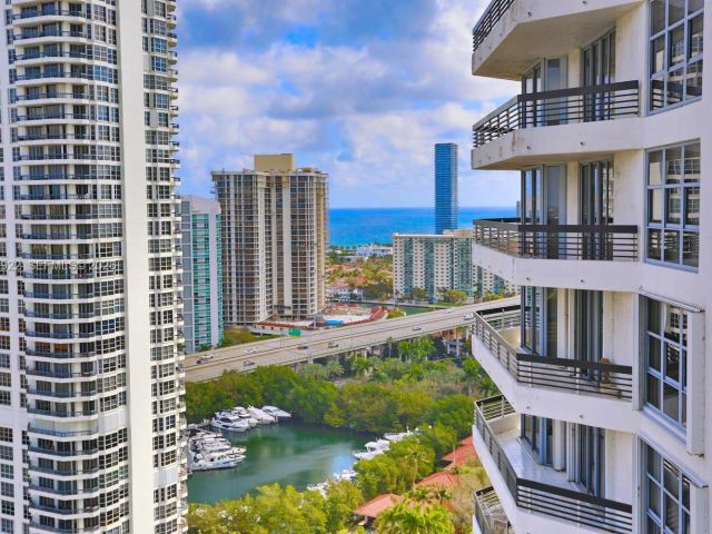 Apartment for sale  Unit #2807 - photo 7504077