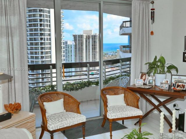 Apartment for sale  Unit #2807 - photo 7504087