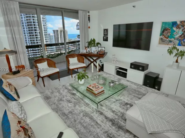 2-bedroom condo for sale in Aventura - 3530 Mystic Pointe Dr 2807 - MondialRealty