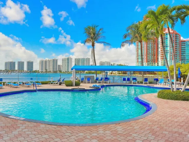 2-bedroom condo for sale in Aventura - 3530 Mystic Pointe Dr 2807 - MondialRealty