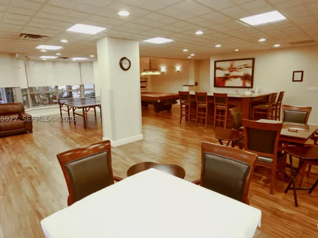 2-bedroom condo for sale in Aventura - 3530 Mystic Pointe Dr 2807 - MondialRealty