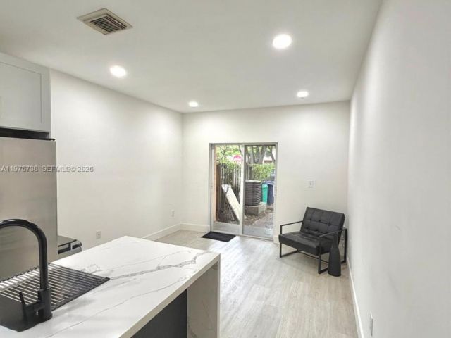 3-bedroom home for rent in Miami - 11269 SW 231st LN - MondialRealty