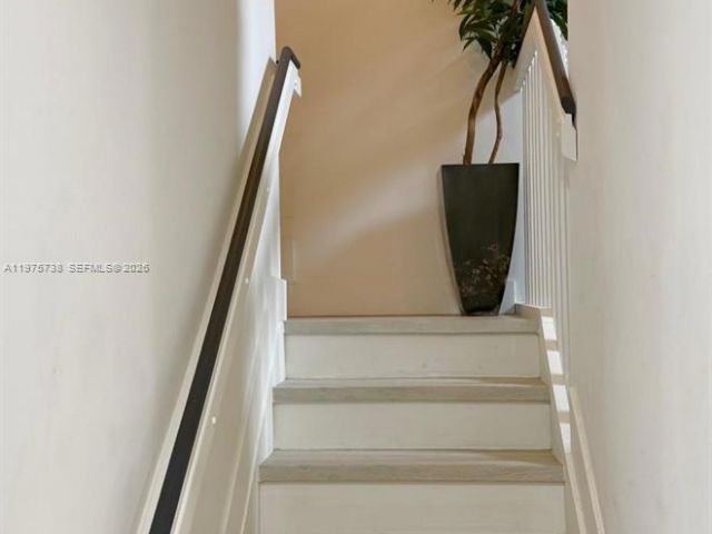 3-bedroom home for rent in Miami - 11269 SW 231st LN - MondialRealty