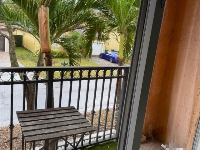 3-bedroom home for rent in Miami - 11269 SW 231st LN - MondialRealty