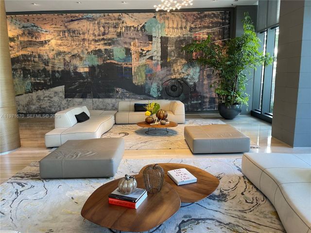 Apartment for rent  Unit #3906 - photo 7493386