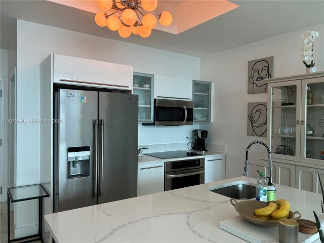 Apartment for rent  Unit #4806 - photo 7527552