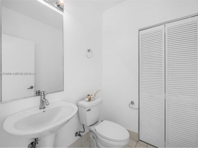 Apartment for rent  Unit #4806 - photo 7527556