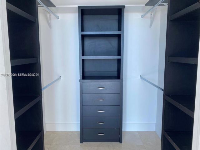 Apartment for rent  Unit #4806 - photo 7527561