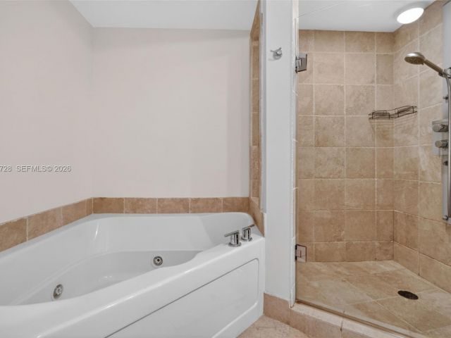 Apartment for sale  Unit #2008 - photo 7496633