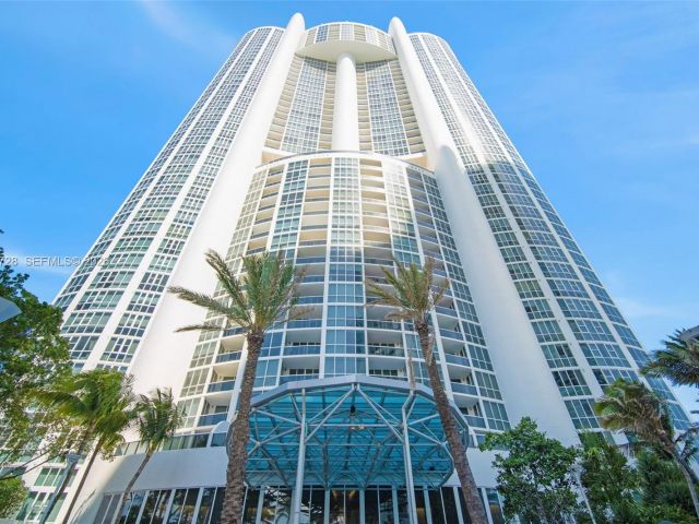 Apartment for sale  Unit #2008 - photo 7496643