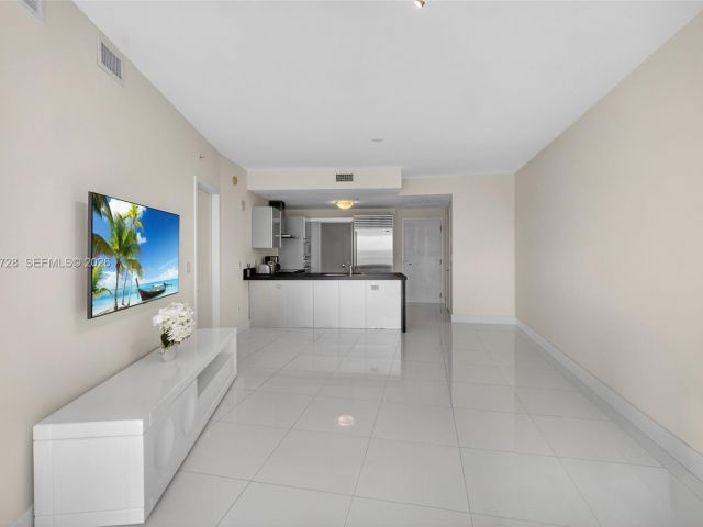 Apartment for sale  Unit #2008 - photo 7496644