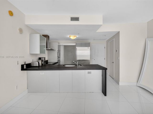 Apartment for sale  Unit #2008 - photo 7496646