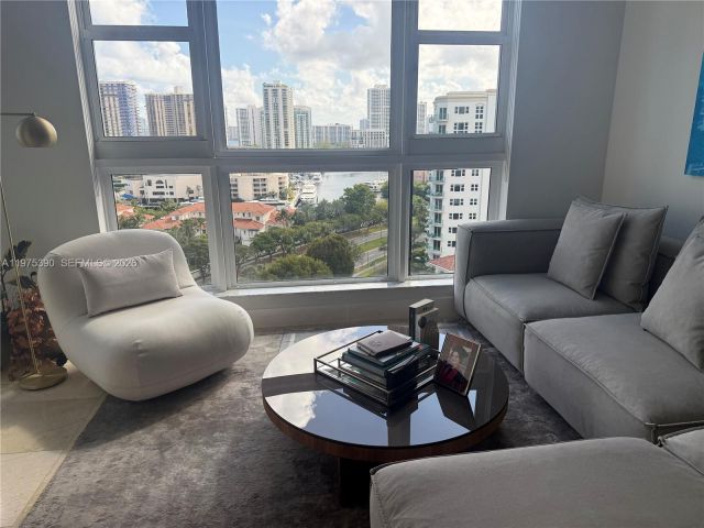 Apartment for rent  Unit #PH09 - photo 7516895