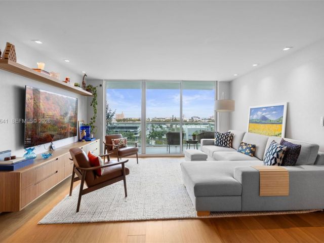 Apartment for sale  Unit #908 - photo 7508608