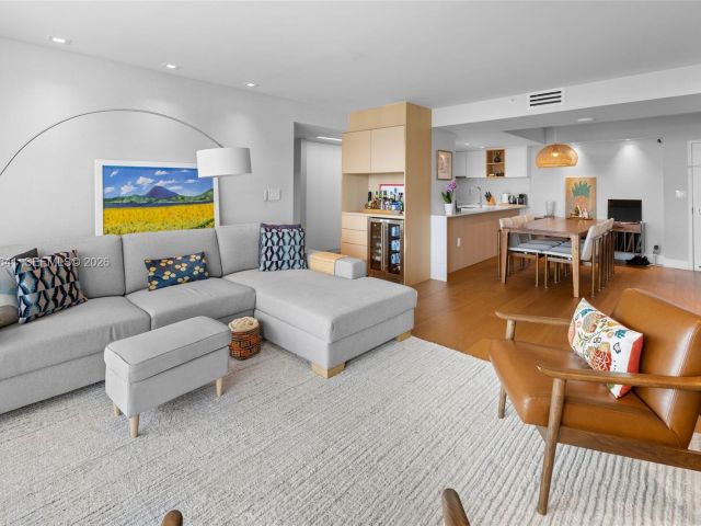 Apartment for sale  Unit #908 - photo 7508610