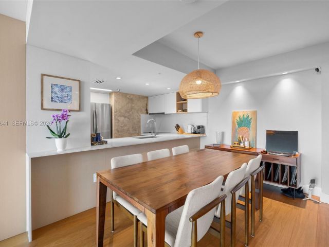 Apartment for sale  Unit #908 - photo 7508614